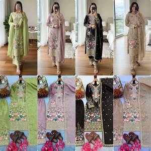 Último modelo de traje Salwar Kameez para mujer, en seda Chinon pesada con bordado elaborado, lentejuelas y pedrería hecha a mano. - Product Image 5