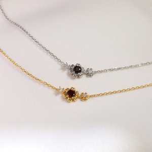 Pendentif grenat en argent sterling 925 plaqué or 14 carats, moissanite, collier délicat en forme de fleur, pierre de naissance, cadeau pour elle - Product Image 4