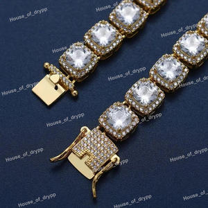 สร้อยข้อมือเทนนิสเพชรโมอิสซาไนต์ทรงกลมเงินแท้ 925 ประดับด้วยเพชรจำลองระยิบระยับ ดีไซน์หรูหราสำหรับทุกเพศ - Product Image 2