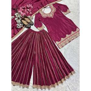 Conjunto de Traje de Fiesta Bordado en Satén con Diseño Único de Secuencia Codificada - Product Image 2