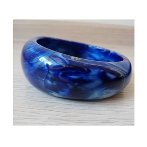 Bol en résine classique bleu tourbillon, résistant à la chaleur, léger, plat de service rond, durable, compatible micro-ondes et lave-vaisselle - Product Image 1
