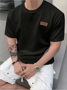 เสื้อยืดคอตตอนเนื้อพรีเมียมผู้ชาย ลายนูน แขนสั้น สไตล์ลำลอง ทรงเข้ารูป แฟชั่น - Product Image 2
