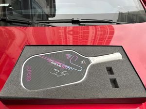 ไม้พายพิคเคิลบอล EAVX รุ่นประสิทธิภาพสูง Gen 4 แกน T700 หน้าคาร์บอนดิบ หนา 16 มม. ดีไซน์แบบกำหนดเอง แกนรังผึ้ง รู 40 รู น้ำหนัก 220 กรัม - Product Image 4