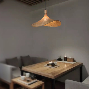 Lampe suspendue en bambou balinais tressée à la main, avec une lumière ambiante douce pour la décoration intérieure, fabrication OEM ODM au Vietnam - Product Image 4