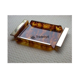 Bandeja de Cuerno Hecha a Mano, Moderna y Elegante, para Regalos y Servicio, por Tradebyd - Product Image 4