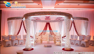 Impresionante Mandap de Boda con Cristales de Fibra de Diamante, Elegantes Pilares de Celosía Blancos, Decoración de Escenario, Moderno Mandap Redondo Indio, Set para Reino Unido - Product Image 2