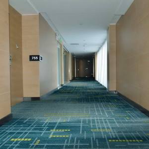 Alfombras de Nailon Impresas Fabricadas con Telares Austriacos de Zimmer se Utilizan en Hoteles, Casinos, Salas de Billar y Teatros - Product Image 2