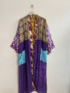 Kimono boho de seda sari, ropa de estar vintage india, bata de crepé, vestido largo estilo boho - Product Image 4