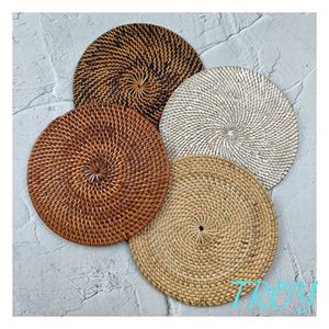 Napperon en rotin naturel tressé à la main 38 cm pour services à thé, pâtisseries et décoration de table à café à la maison, idéal pour les boutiques de cadeaux et les détaillants - Product Image 1