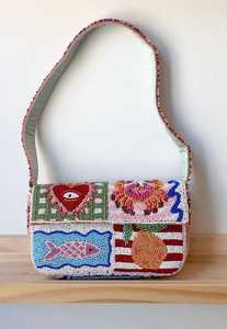 Sac bandoulière en toile à motif patchwork éclectique et perles, pour femme, idéal pour l'été, la plage ou les soirées, avec rabat, sac à main fourre-tout - Product Image 1