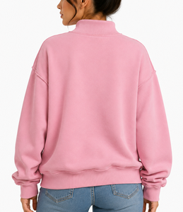 Pull ras du cou vintage pour femme, style universitaire, avec broderie appliquée du nom de l'État, en molleton doux, pour le campus et le spirit d'équipe - Product Image 6