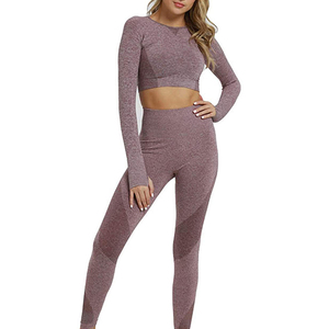 Conjunto de yoga con sujetador deportivo y leggings de compresión, tela flexible y duradera, para entrenamiento y estilo de vida activo diario. - Product Image 5