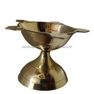 ตะเกียงน้ำมัน/ดิยะทองเหลืองแท้ขัดเงา ป้องกันสนิม สำหรับพิธีกรรมทางศาสนา ใช้ในพิธีกรรมดิวาลีแบบดั้งเดิม - Product Image 2