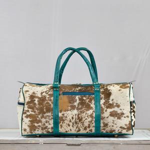 Bolsa de lona de cuero vacuno con asas turquesa y cierre de cremallera, bolsa de viaje de gran capacidad para fin de semana - Product Image 1