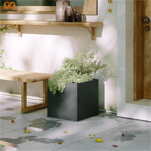 Jardinera Cuadrada de Fibra de Vidrio Negra de 24 Pulgadas, de Grado Comercial, Estilo Americano, para Uso en Hoteles, Antióxido - Product Image 4