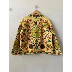 Veste en coton 100% naturel, brodée de fleurs Suzani, écologique, de haute qualité, personnalisable, vêtements ouzbèdes pour le festival d'automne - Product Image 6