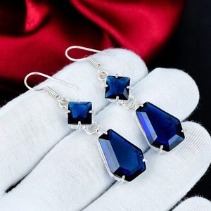 Boucles d'oreilles en saphir bleu, argent sterling 925, boucles d'oreilles pendantes et tombantes bleu marine faites à la main, bijoux en pierre bleue - Product Image 1