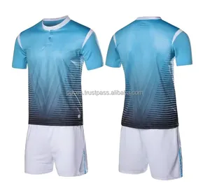 Uniformes de Fútbol Personalizados, Sublimados, 100% Poliéster, Transpirables, Antibacterianos, de Secado Rápido, Conjuntos Completos de Camisetas de Fútbol - Product Image 4