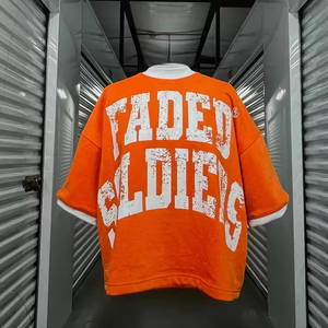Camiseta Oversize de Hombre Faded Soldiers Naranja, Manga Corta, Cuello Redondo, Estilo Urbano, Jersey de Algodón con Ribete en Contraste y Estampado - Product Image 4