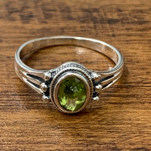 2.8 Grams Fine <b>Peridot</b> <b>Ring</b> - Product Image 1