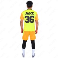 Ensemble d'uniformes de football personnalisés pour adultes – Derniers designs, maillots sublimés, grandes tailles, tailles sur mesure, 100 % polyester