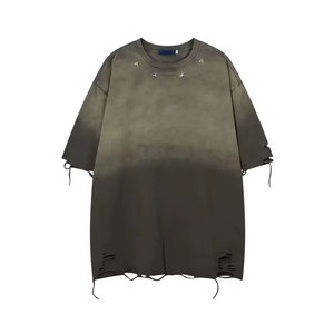 T-shirt décontracté effet vieilli de qualité supérieure, léger et au style contemporain - Product Image 1