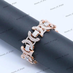 Pulsera Geométrica Moderna y Elegante con Baño de Rodio y Eslabones de Media Luna con Incrustaciones Brillantes para Unisex - Product Image 3