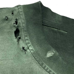 Camiseta Ringer para Hombre con Efecto Desgastado y Lavado Ácido, 100% Algodón, Tejido de Punto, Impresión Serigráfica, Logotipo Personalizado, Corte Regular, Venta al por Mayor - Product Image 4