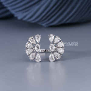 Anillo de Moissanita de Corte Ovalado de Lujo para Mujer, Plata de Ley S925, Joyería de Compromiso y Boda con Detalles de Corte Pera, 2.59ct - Product Image 2