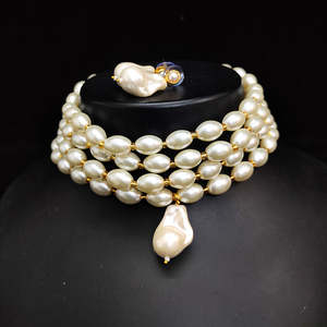 Collar de Perlas Blancas de Grado AAA+ con Baño de Oro - NS608, Estilo Religioso Moderno y Elegante, Ideal para Regalo de Boda o Fiesta - Product Image 1