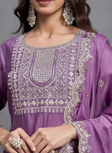 <b>Green</b> <b>Silk</b> Salwar Kameez With Embroidery Floor Length Traditional Party Wear For Women Loose Fit All Seasons - Product Image 4