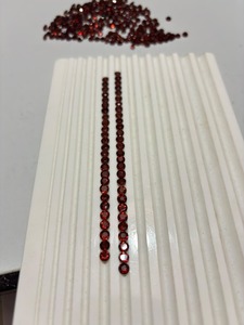 Pierre précieuse naturelle grenat rouge, taille brillant ronde, haute qualité, polie, avec jeu de couleurs, pour la fabrication de bijoux, 4 mm - Product Image 1