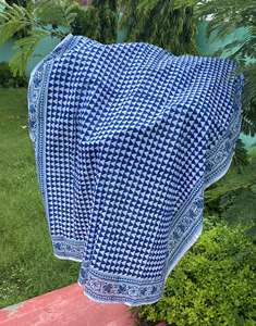 Sarong en coton bleu indigo imprimé à la main, paréo de plage pour femme, couverture de maillot de bain triangulaire, tissu fait main, idéal pour l'été - Product Image 6