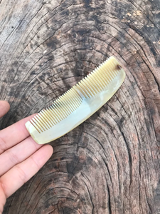 Peigne à cheveux Viking 100% naturel en os, fait main, style animalier, durable, forme ronde, pour massage et grattage de la tête, artisanat naturel - Product Image 2