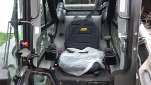 Cargadora de Ruedas Diesel New Holland L328, Minicargadora con Pluma Súper Extendible, Equipo de Construcción - Product Image 5