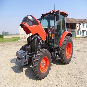 Tracteur Kubota M4072 multifonctionnel de qualité supérieure avec accessoires, prêt à être expédié, à vendre - Product Image 4