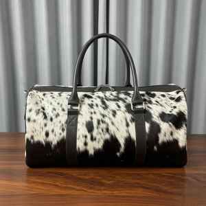 Sac de voyage en cuir de vachette véritable fait main, style vintage, léger, grande capacité, avec fermeture éclair robuste - Product Image 1