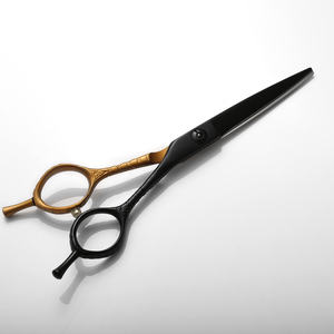 Ciseaux de coiffure professionnels 6 pouces en acier inoxydable, ciseaux de barbier avec manche noir et or, outils de coupe de précision - Product Image 2