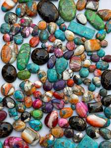 Cabochons en turquoise semi-précieuse naturelle, formes et tailles variées, à dos plat, pierres précieuses en vrac pour la fabrication de bijoux - Product Image 1