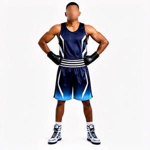 Ensemble de boxe bleu et blanc en polyester, vêtements d'entraînement avec gants, shorts et haut respirants pour toutes les saisons - Product Image 2