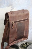 Tas Selempang Kulit Asli Pria Warna Cokelat Untuk Penggunaan Sehari-hari di Kantor dan Bisnis