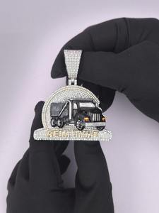 Pendentif breloque en moissanite à thème camion noir, taille brillant, chaîne en argent sterling plaqué rhodium pour fête unisexe/hommes/enfants - Product Image 1