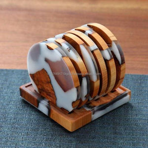 Posavasos Redondo de Madera y Resina Epoxi de Lujo LIVE EDGE STUDIO, Duradero, 10 mm de Grosor, 100 mm de Diámetro, para Uso en el Hogar y Restaurantes - Product Image 4