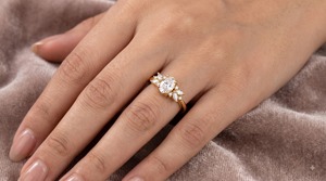 แหวนหมั้นทรงวงรีประดับเพชรเม็ดเล็กสำหรับผู้หญิง GHLAM JEWEL โรแมนติก ทองคำขาว 14K ชุบโรเดียม เพชรเลี้ยงในห้องปฏิบัติการ รับรองโดย IGI - Product Image 4