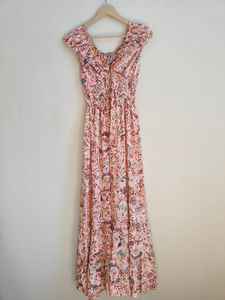 ชุดเดรสผ้าไหมสำหรับผู้หญิง งานแฮนด์เมด ดีไซน์หรูหรา ยาวแบบแม็กซี่ สไตล์โบโฮ ผลิตจากผ้าธรรมชาติที่ยั่งยืน ชุดเดรสฤดูร้อน ชุดสำหรับแขกในงานแต่งงาน - Product Image 2