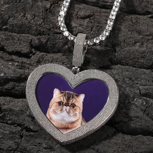 Colgante de Corazón con Foto Personalizada, Diamante Cultivado en Laboratorio, Marco de Plata Chapado en Oro, Certificado IGI, Unisex, para Compromiso o Boda - Product Image 1