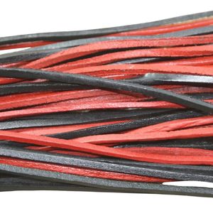 Fouet en cuir de mouton fait main avec boucle en acier et largeur de 2,5 cm pour un poids équilibré et un impact précis - Product Image 3