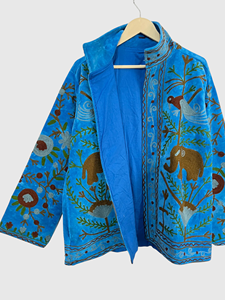 Floral Embroidered Velvet Jacket Mandarin Collar Full Sleeve Plus Size Women'<b>s</b> Autumn Wear - Product Image 4