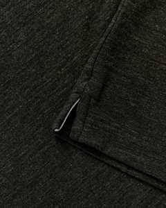 Sweat à capuche noir de luxe 100% coton biologique, coupe ample et décontractée, avec logo personnalisé imprimé, manches longues, style urbain - Product Image 3