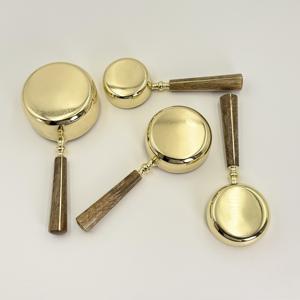 Juego de Tazas Medidoras de Acero Inoxidable de Diseño con Asas de Madera para Cocina de Lujo, Hogar, Hotel y Restaurante - Product Image 5